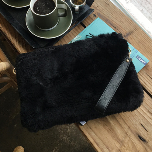 Fur Clutch Black /25%SALE/