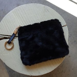 [Pouch] Fur Pouch Black /30%SALE/